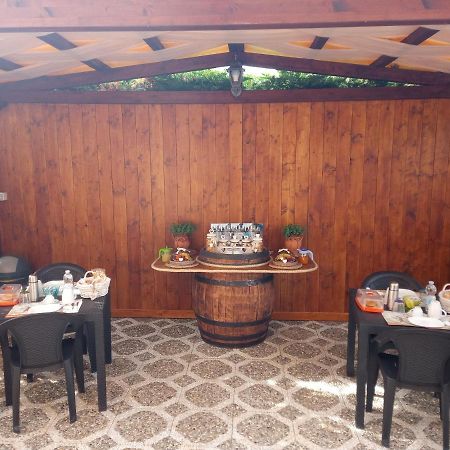 B&B L'Oasi Del Sole Уджано-ла-Кьеза Экстерьер фото